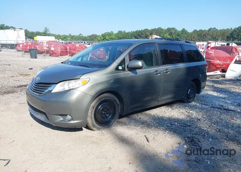 2012 Toyota Sienna Xle V6 8 Passenger from USA, damaged, VIN 5TDYK3DC2CS224181
